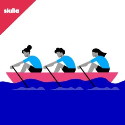 Tre persone che remano su una barca